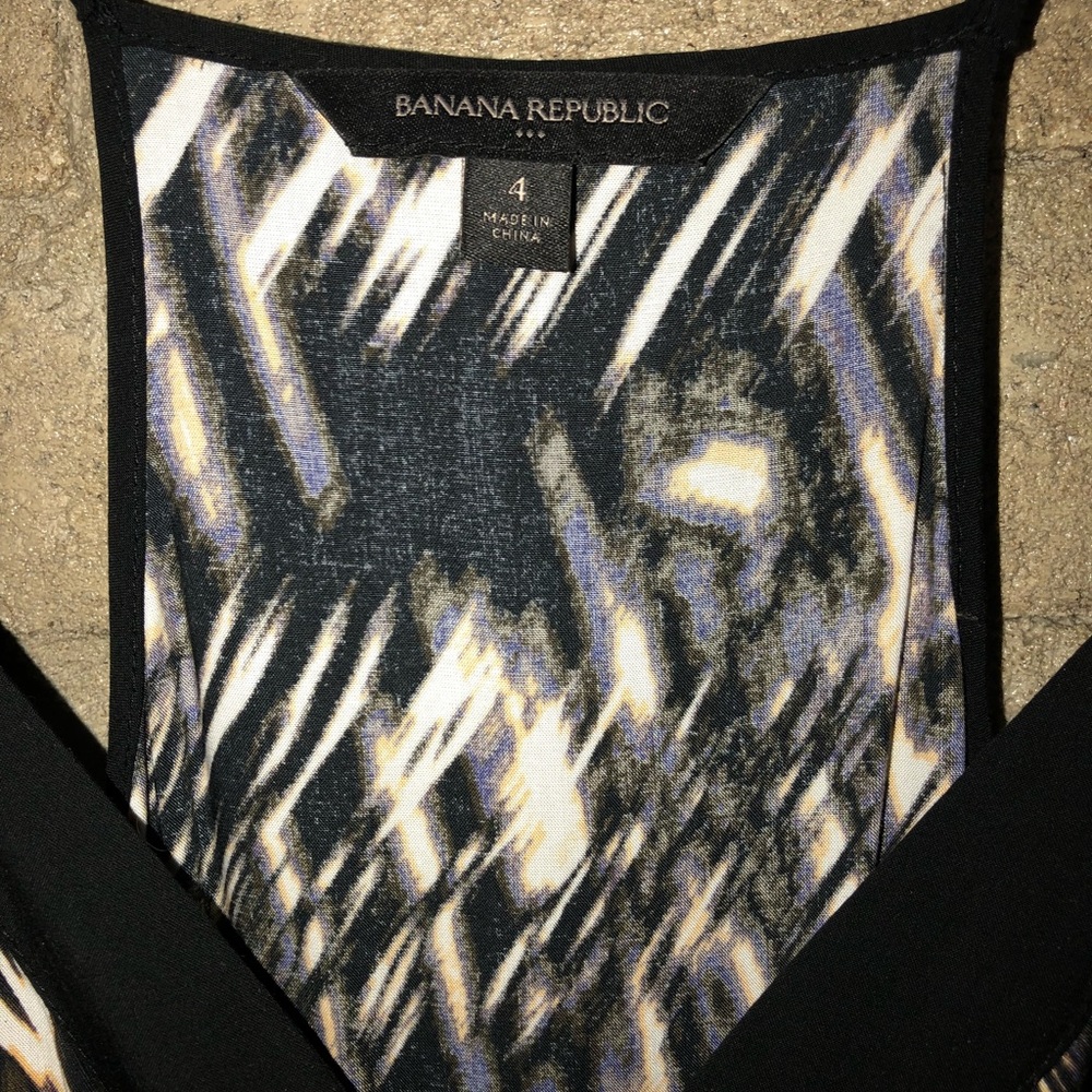 Jumper - Picture 2 of 2